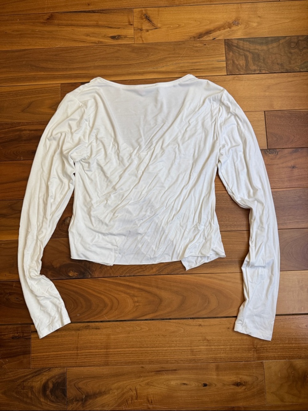 Edikted White Top - Picture 3 of 4